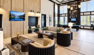 Modern 2BR Retreat near Polaris Pool & Gym - 7