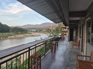 Ps at Riverview Guesthouse - 4