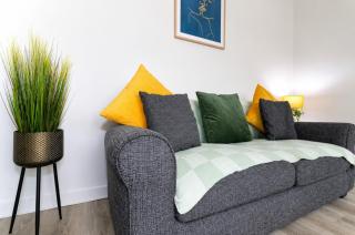 (Free Parking-Sleeps 6-3 Bedrooms-Glasgow Airpor - 7