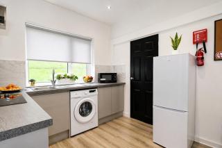 (Free Parking-Sleeps 6-3 Bedrooms-Glasgow Airpor - 6