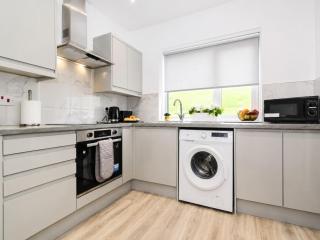 (Free Parking-Sleeps 6-3 Bedrooms-Glasgow Airpor - 5