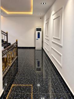 Cornels Hotel - 3