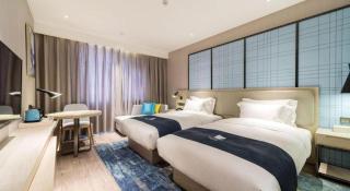 Echarm Hotel Yingshang High-speed Railway Station Wuzhou Wanhui Plaza - 9