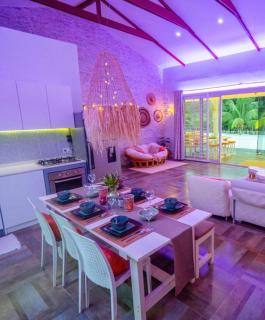 Sherra's Tropical Retreat - 6