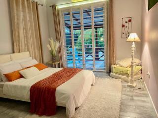 Sherra's Tropical Retreat - 5
