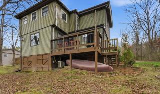 Charming Lake House With Boat Ramp on Center Hill - 1