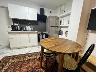 Studio 1 room 25 sqf - 6