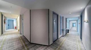 Premier City Comfort Hotel Suizhou Wuyue Plaza - 8