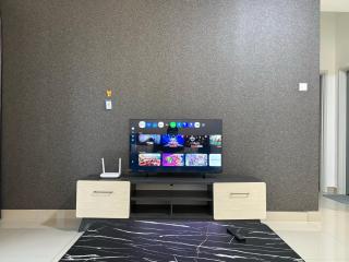 Spacious Stay at Danga Bay - Entire Unit - 6