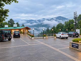 The Ambika Palace near Mall Road Mussoorie with Parking - 5