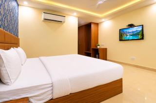 D'Capitol Hotels - Delhi IGI Airport with Airport Pickup - 2