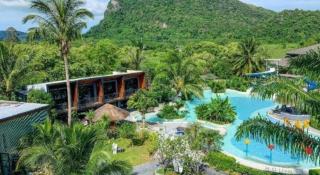 Warehouse18 Pool Cafe Resort - 9