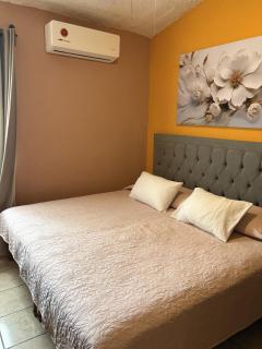 Central Family Apartment with Air conditioning and Hot Water - 1
