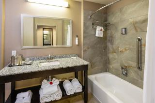 Radisson Hotel Edmonton Airport - 2
