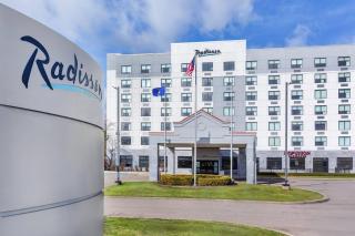 Radisson Hotel Detroit Metro Airport - 8