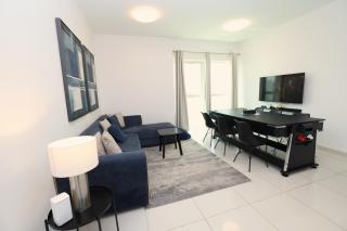 Waterfront 2BR | Near Reem Mall & ADGM | Sleeps 7 - 9