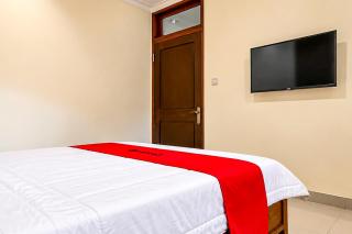 RedDoorz at Dago Griya Aspen Bandung - 5