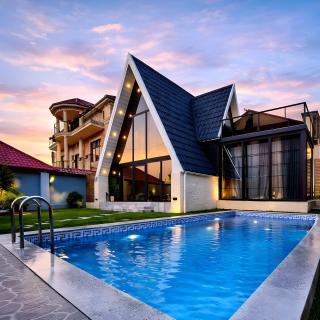 ForestPeak Aframe Sheki Heated Pool And 3BR Luxury - 0