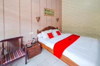 RedDoorz at Hotel Puri Merbabu Asri Boyolali - 8