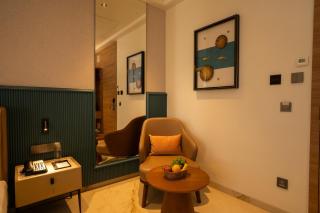 Clarks Inn Suites, Dwarka - 8