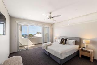 Bayview on Smith - Poolside Sanctuary & Ocean Vistas - 6