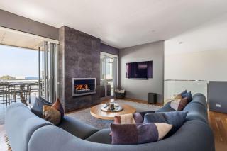 Bayview on Smith - Poolside Sanctuary & Ocean Vistas - 7