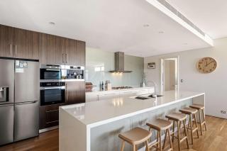 Bayview on Smith - Poolside Sanctuary & Ocean Vistas - 1