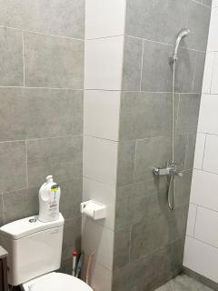 Warm Nest - The Podium near Aeon Kch Studio 5pax - 8