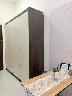 Warm Nest - The Podium near Aeon Kch Studio 5pax - 1