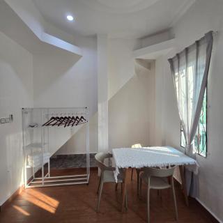 TMWH Minimalist by WB Legacy - 7
