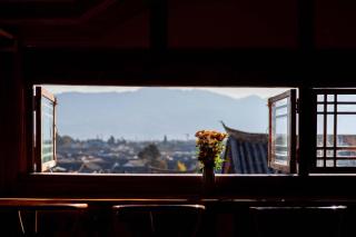 Lijiang Yijian Yishan Soft Days Only · Wabi-Sabi Aesthetic Panoramic Inn (Mufu Sifangjie Branch) - 8