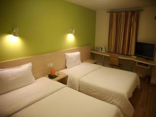 7 Days Inn Tianjin Binhai New District Yujiabao Metro Station - 8