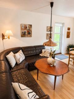 Saksun Mountain & Beach Cottage - 1