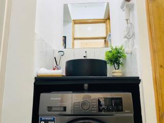 Elite Downtown 1BR Oasis, Resort Amenities & Gym - 5