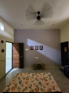 The GARRISON HEIGHTS - 4