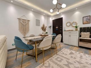 Super Luxury 2BR, In front of Commercial area at Madinty - 4