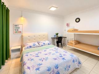Sunrise Bedrooms and Transit - 5