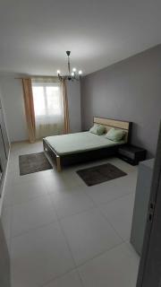 Bright & Spacious 2Bedroom Apartment in Oran - 8