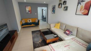 Bright & Spacious 2Bedroom Apartment in Oran - 1