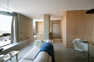 Architects Top Floor Oasis with Large Terrace - 5