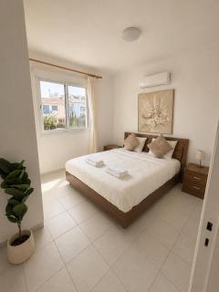 Iris village Newly Renovated Apt - 4