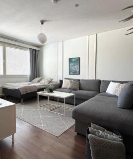 Cozy Retreat with free parking - 5