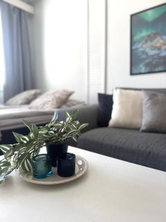 Cozy Retreat with free parking - 3