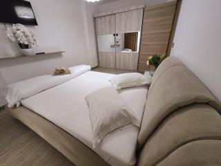 Sea Breeze Luxury Apartment - 7