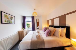 Barry Vibes 3BR House by The One Retreats Short Lets & Serviced Accommodation Barry close to Barry Island - 8