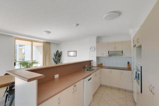 1BR Sunset Balcony Stay - Heart of Gold Coast - 5