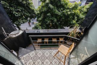 Upto 6 pax, Free luggage storage, Old Quarter, Unique balcony - 7