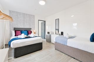Private En-Suite - Fridge - Microwave - Work Stay - 0
