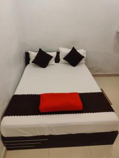 Sumedha Galaxy Inn Varanasi - 9