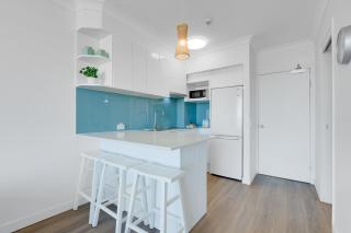 Luxe 1BR Gold Coast Escape with Hinterland Views - 6
